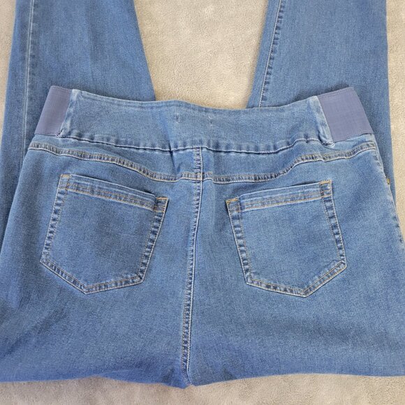 Woman Within Jeans 18W Plus Medium Wash Blue Straight Leg Pull On SL74E - Picture 7 of 10